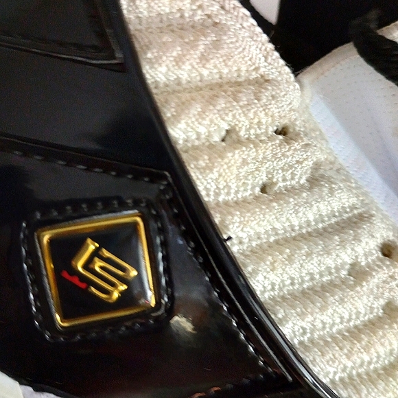 LeBron XVI SB 'Remix' - Picture 7 of 10